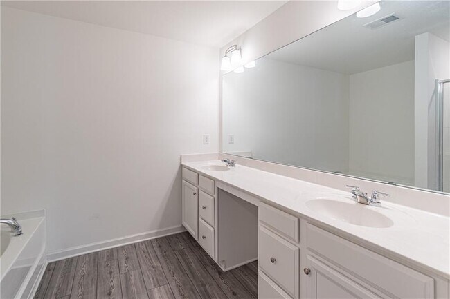 Building Photo - 512 Sausalito Walk