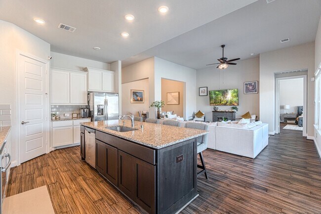 Building Photo - 25403 Angelwood Springs Ln