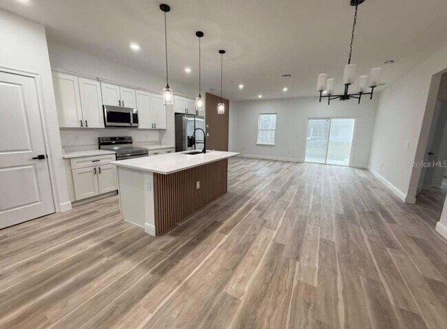 Building Photo - 23419 Gemstone Ave
