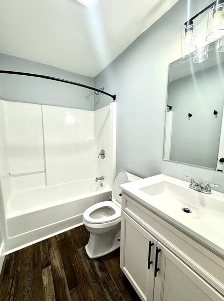 Building Photo - 338 Hill St