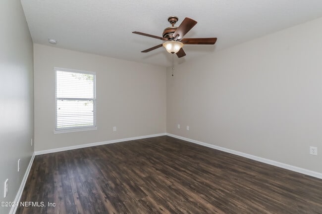 Building Photo - 2308 Bonnie Lakes Dr