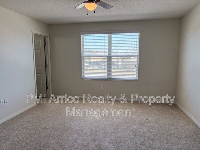 Building Photo - 7079 Woodchase Glen Dr