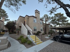 Building Photo - 9325 W Desert Inn Rd