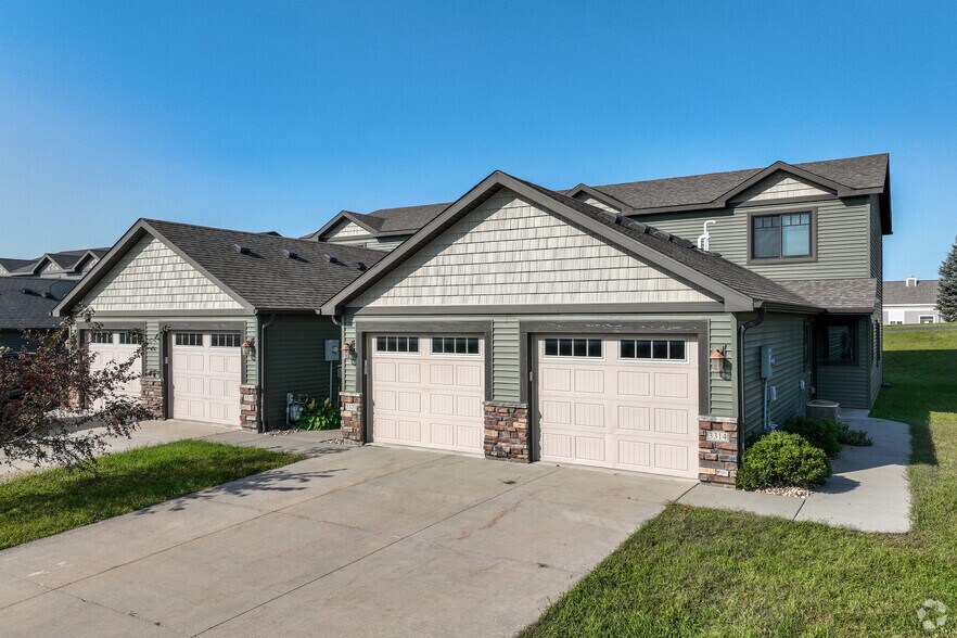 Primary Photo - Portage Townhomes -Comfort, Style, and a P...