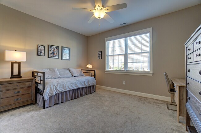 Guest bedroom - 2335 Sylvia Court