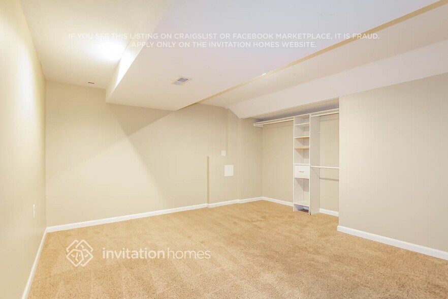 Building Photo - 539 Springwood Ln