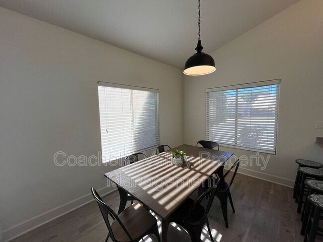 Building Photo - 79175 Latigo Cir