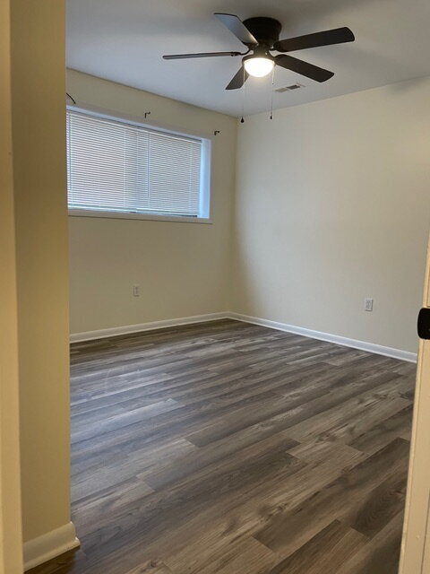 Building Photo - 2 bed, 1 bathroom duplex   - Seneca, SC