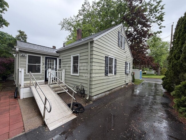 Building Photo - 36 Pomeroy Ave