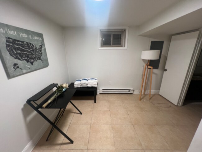 Building Photo - 4801 Oliver St