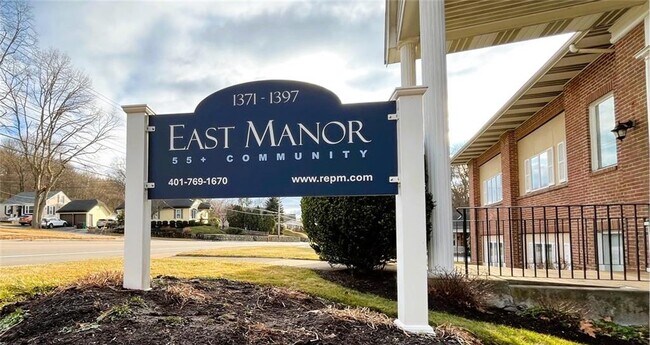 Building Photo - 1371 Mendon Rd