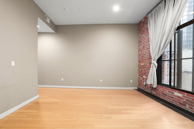 Building Photo - 16 Jessie St