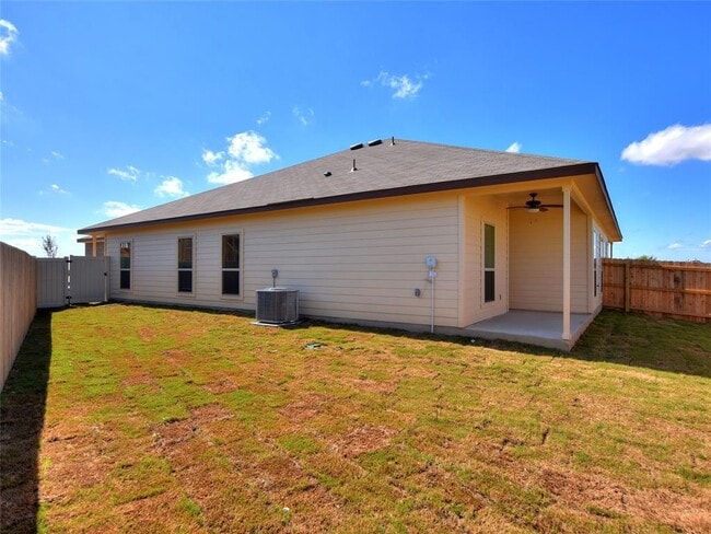 Building Photo - 517 Jack Rabbit Ln