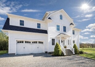 Building Photo - 74 Old Post Ln