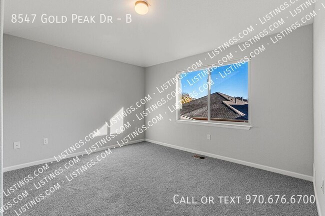 Building Photo - Townhome in Highlands Ranch!