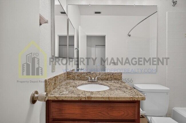 Building Photo - Charming 3-Bedroom Home with 2 Baths