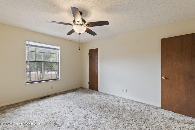 Building Photo - 4442 Dorothy Dr