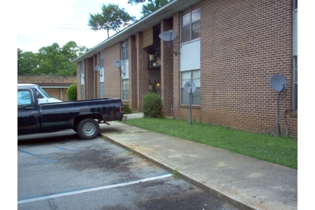 Building Photo - Glynwood Apartments