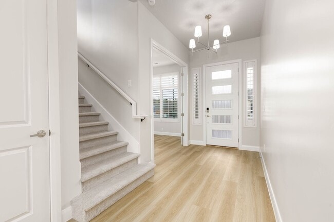 Building Photo - Brand new 2 Story with 4 beds and 2.5 baths plus Office