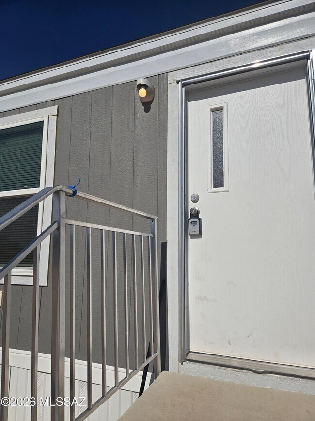 Building Photo - 5800 E Hermans Rd