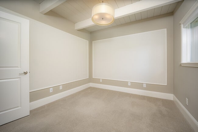 Aqua Terra 2 Bed, 2 Bath Bedroom - Aqua Terra Apartments