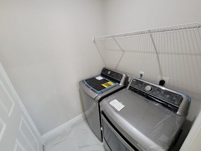 Building Photo - 24534 San Pellino Dr