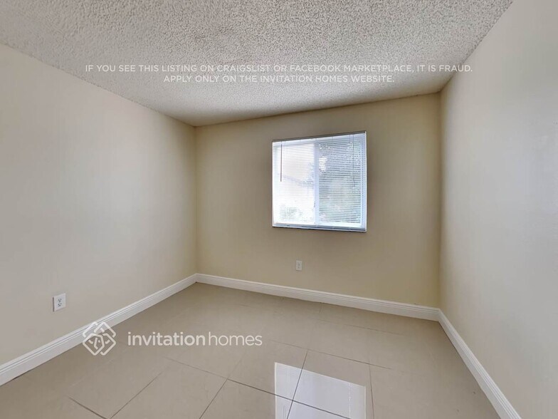 Building Photo - 16099 SW 138th Pl