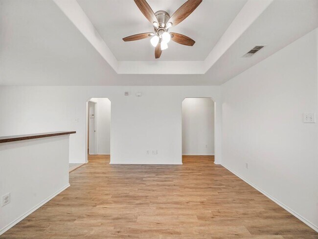 Building Photo - 526 Enchanted Springs Dr