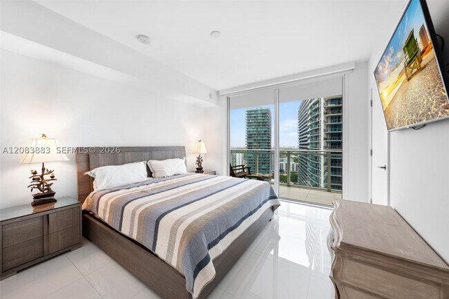 Building Photo - 1080 Brickell Ave
