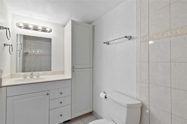 Building Photo - 11101 Royal Palm Blvd
