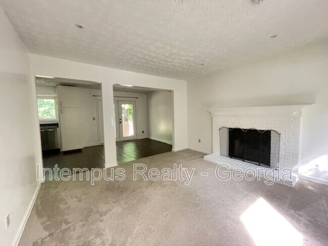 Building Photo - 10440 Virginia Pine Ln
