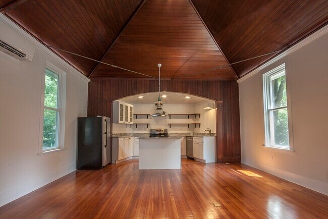Building Photo - 49 A Soule Ave