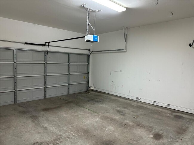 Building Photo - 3444 Cline St