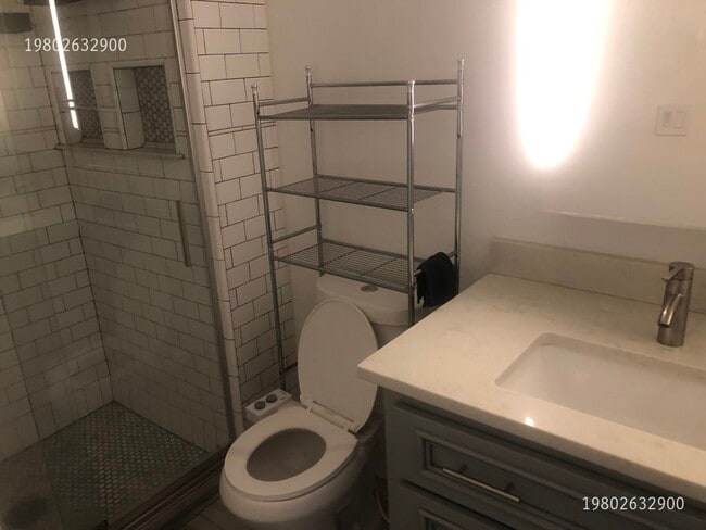 Building Photo - 3117 Point Clear Dr