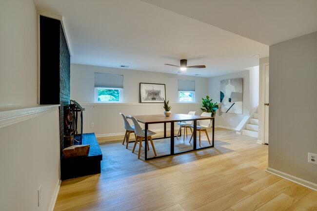 Coworking Area - 5471 Braddock Ridge Dr