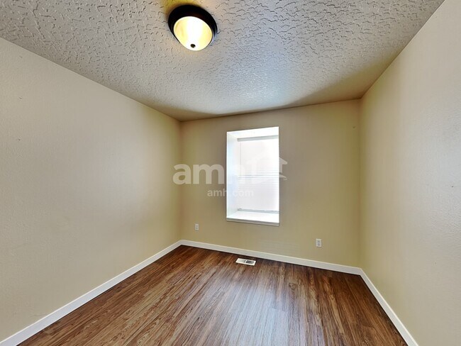 Building Photo - 634 Driftwood Ln