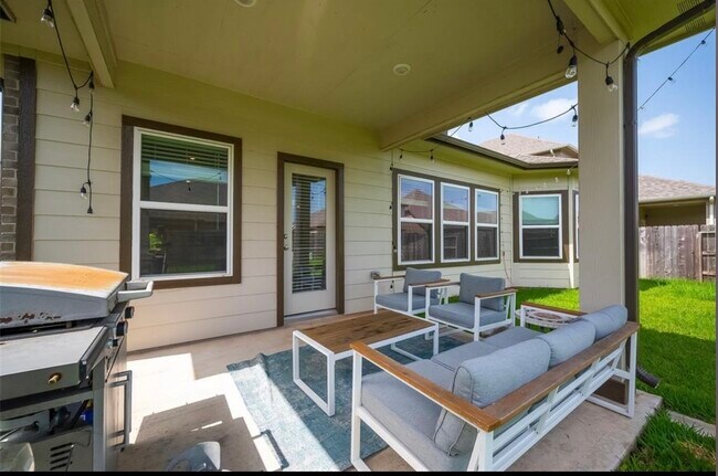 Building Photo - 1123 Vine House Dr