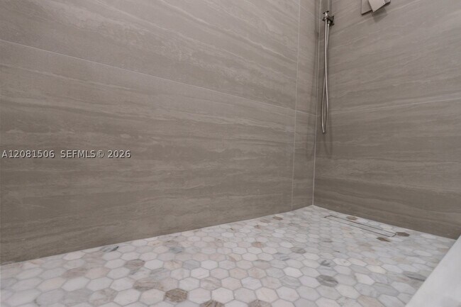 Building Photo - 3430 Galt Ocean Dr