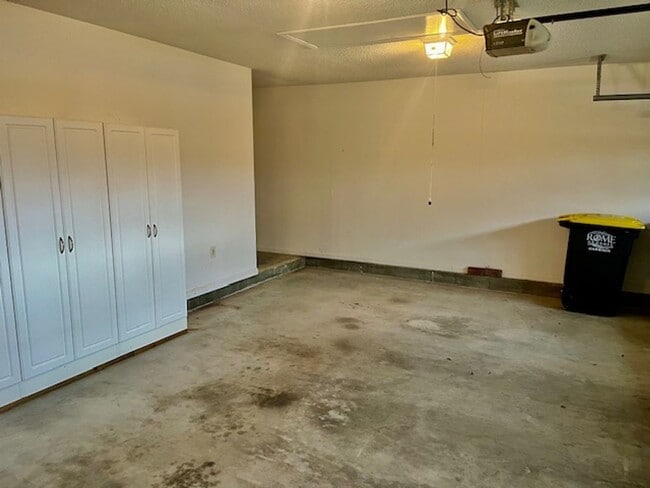 Building Photo - 7 Clarendon Pl