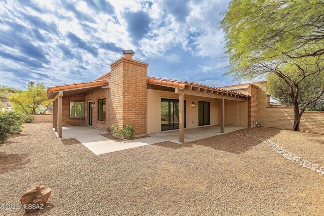 Building Photo - 4989 N Territory Ave
