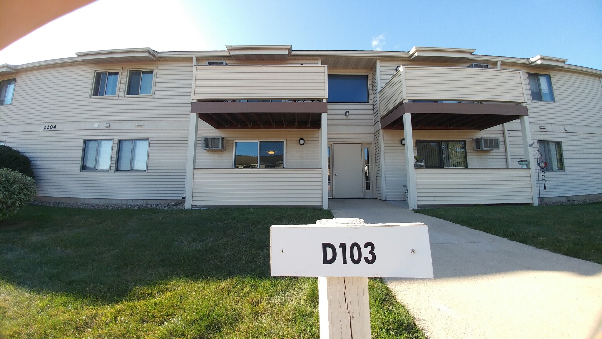 Building Photo - 2204 Valleyhigh Dr NW