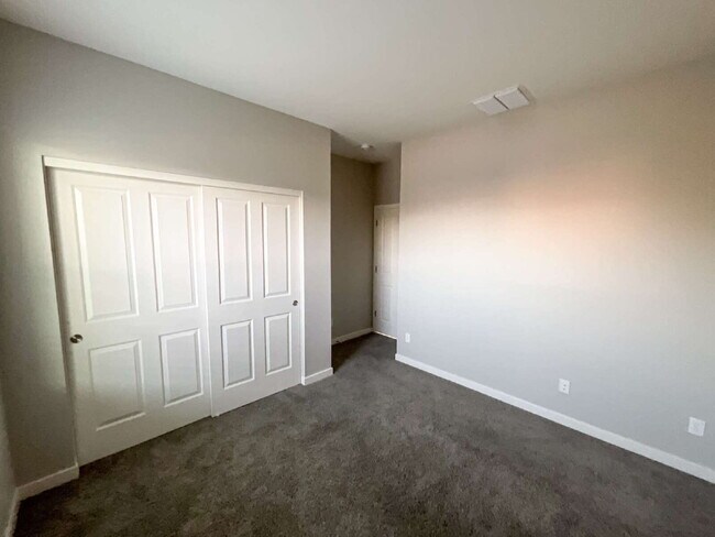 Building Photo - 1844 S Racine Ln