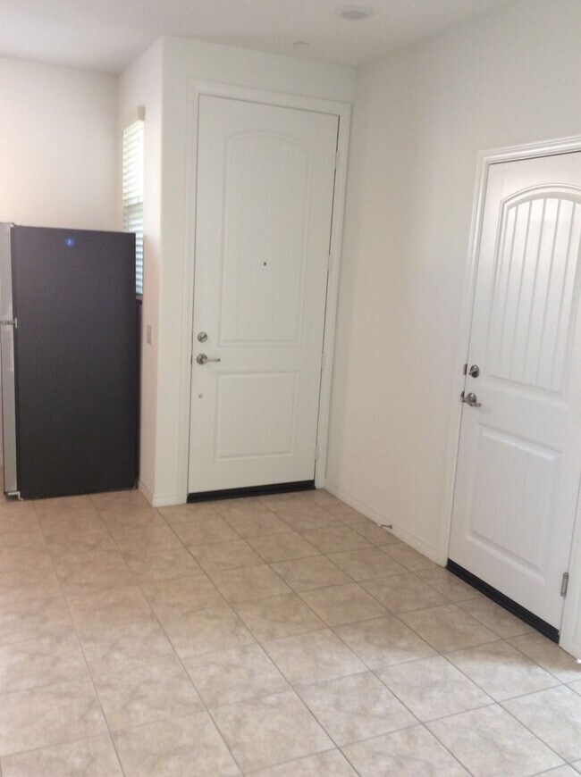 Building Photo - 2 Bedroom 1 Bath for rent in Loma Linda PLEASE READ DESCRIPTION