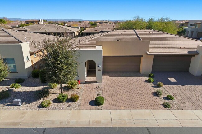 Building Photo - 35989 N Kennedia Ln