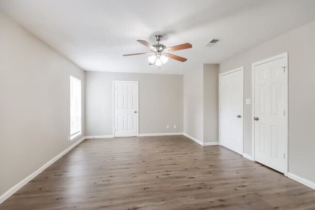 Building Photo - 20003 Atasca Villas Dr