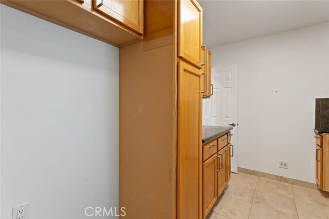 Building Photo - 8440 Oakdale Ave
