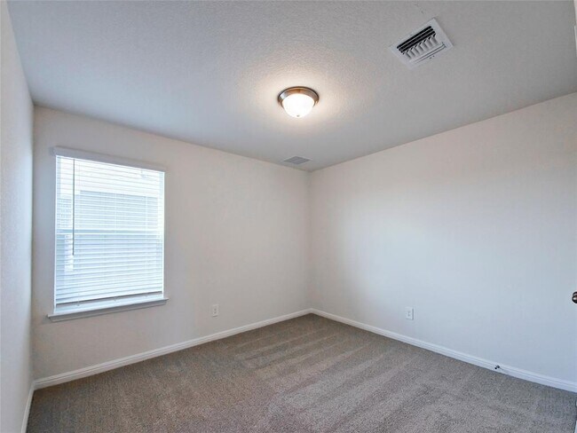 Building Photo - 136 Holmby Dr