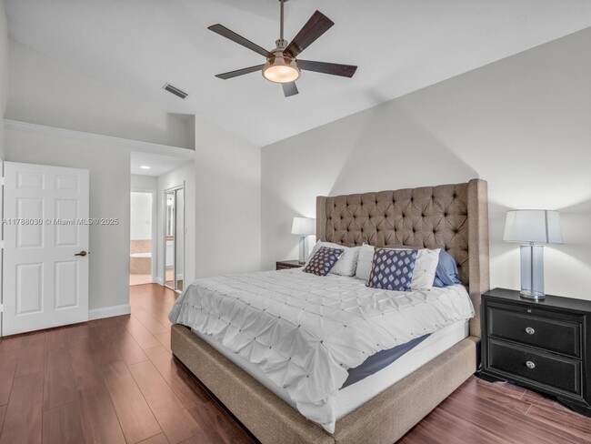 Building Photo - 7676 Eagle Point Dr