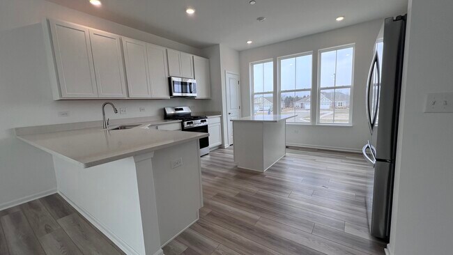 Building Photo - 12387 Tinsley St