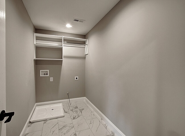 Building Photo - 2132 Haystack Cir